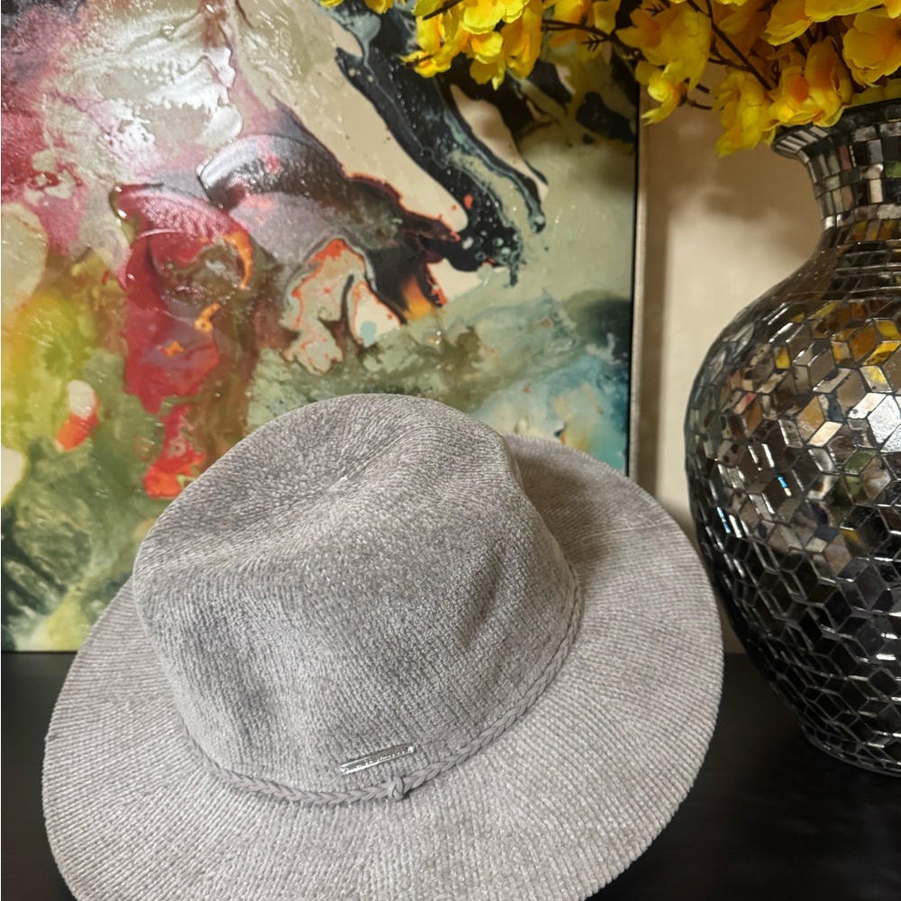Vince Camuto Textured Gray Hat